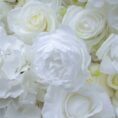 white-flower-wall-wedding-ceremony-07.webp